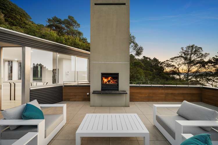 6a Francis Bell Grove Lowry Bay_21