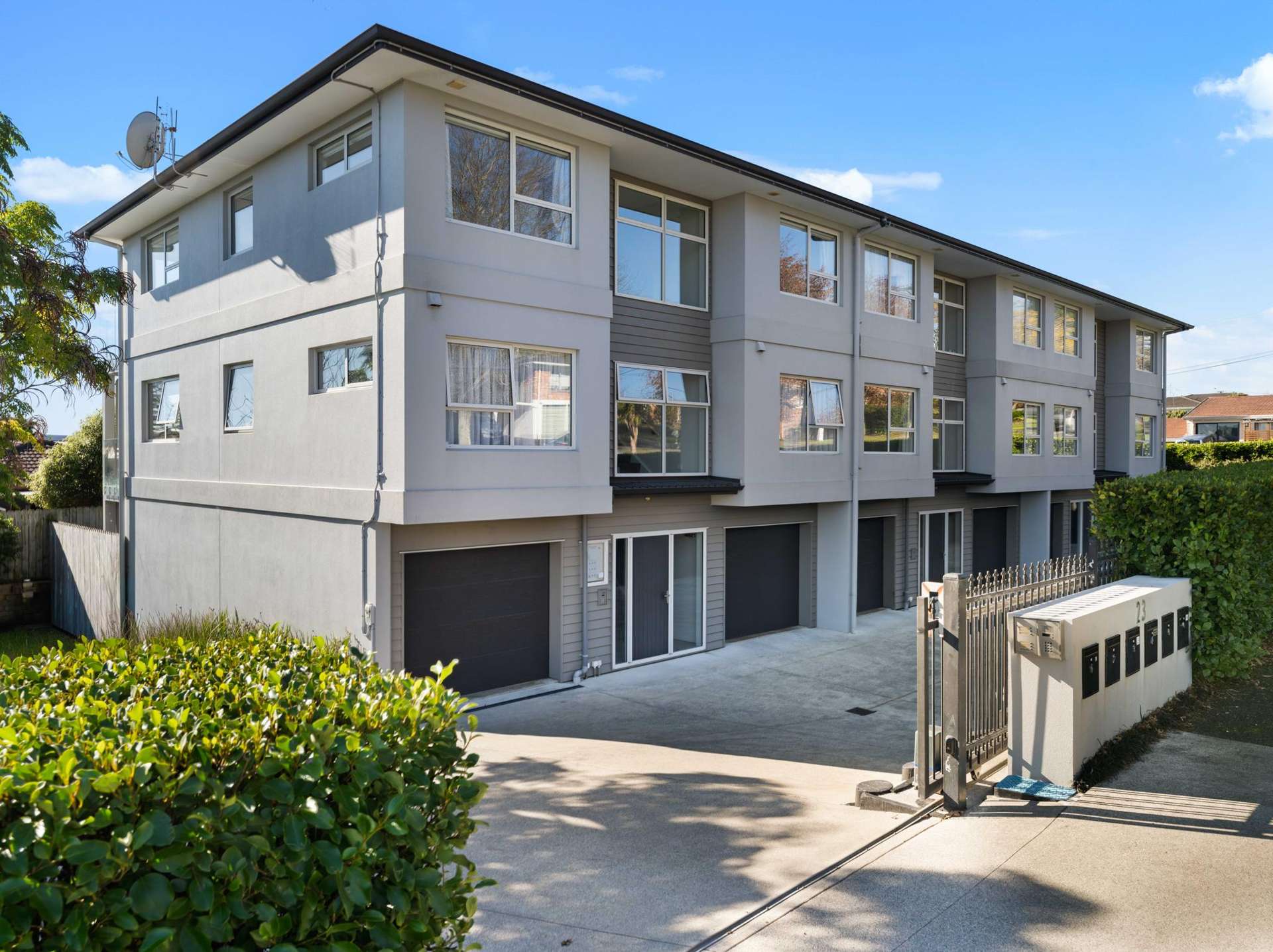 2/23 Wellington Street Papakura_0
