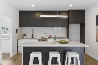 36A Woodford Avenue_3