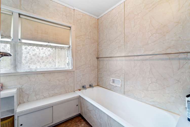 491 Beach Road Murrays Bay_22