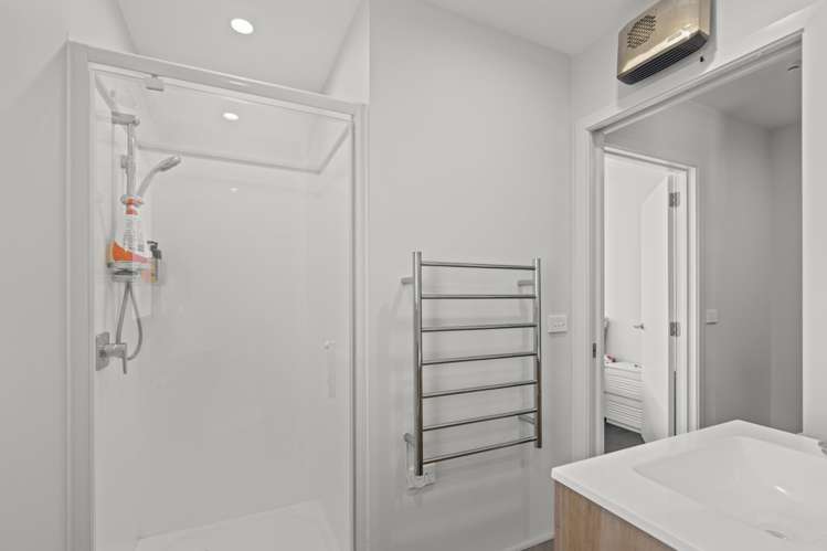 10/9 Grove Road Addington_11