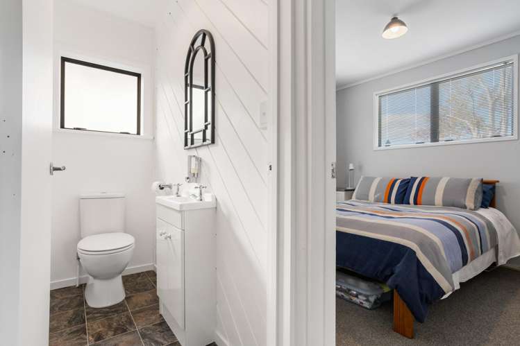 231 Linton Crescent Whangamata_16