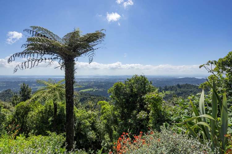 5 Brabant Road Waiatarua_26