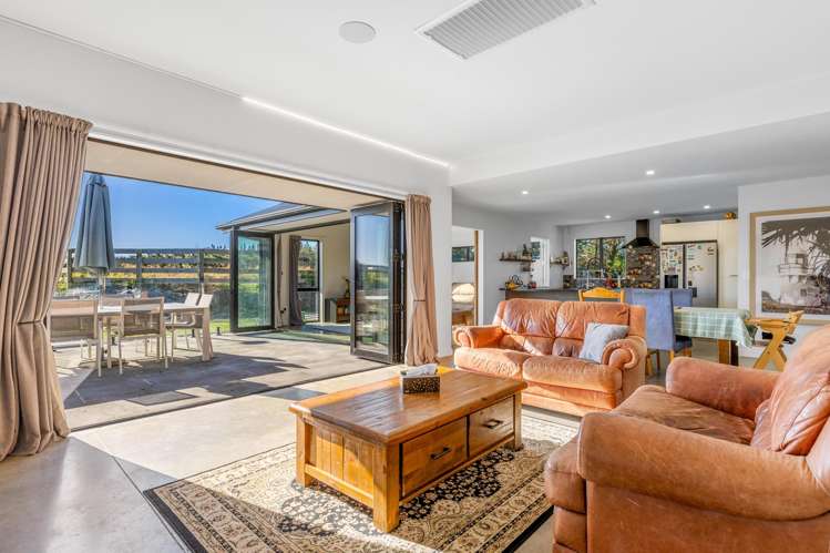 1266 West Coast Road West Melton_6