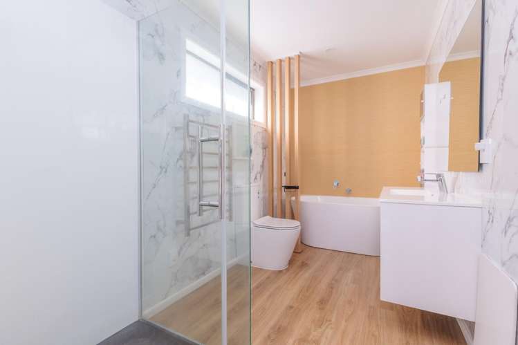 32 Melksham Drive Churton Park_9