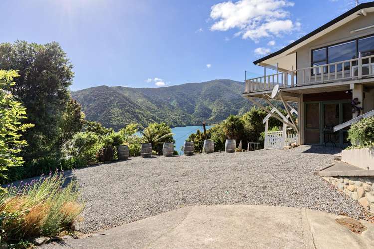 424 Port Underwood Road Whatamango Bay_20