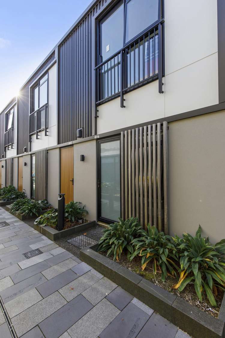 6/40A Dudley Street_0