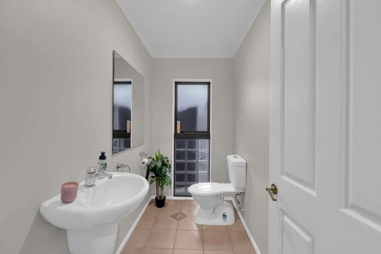 6 Fencourt Place Rototuna North_17