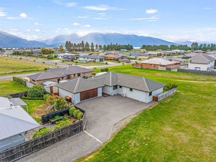 76 Orbell Crescent Te Anau_1