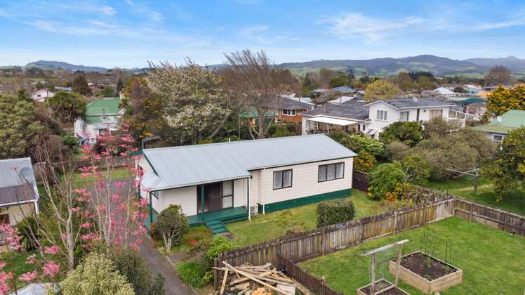 32 Johnston Street Waihi_12
