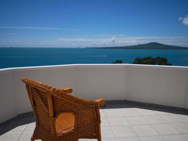 220 Lake Road Hauraki_14