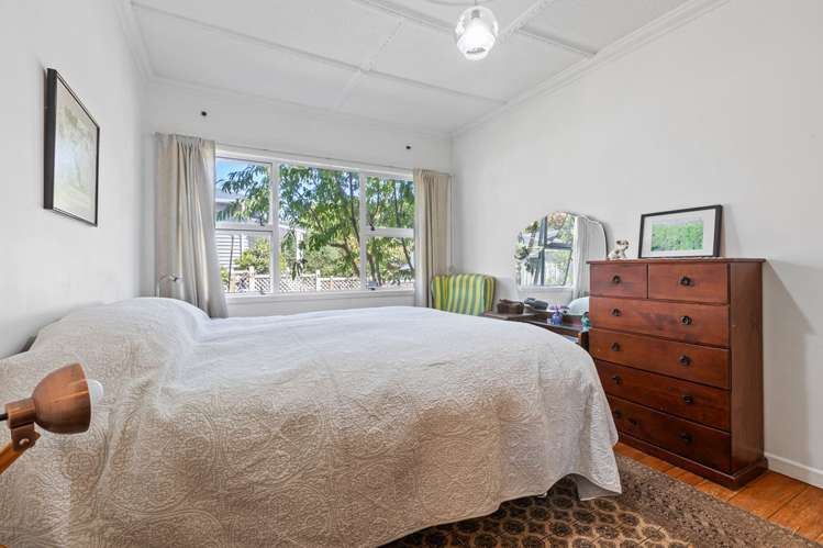 84 Gover Street New Plymouth Central_10