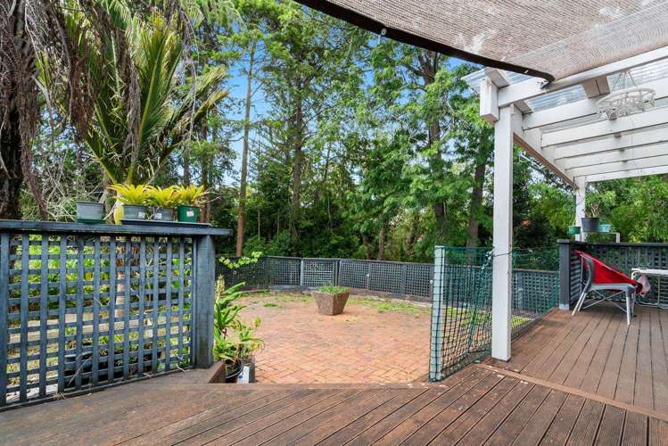 1/10 Rotoiti Avenue Pakuranga Heights_11