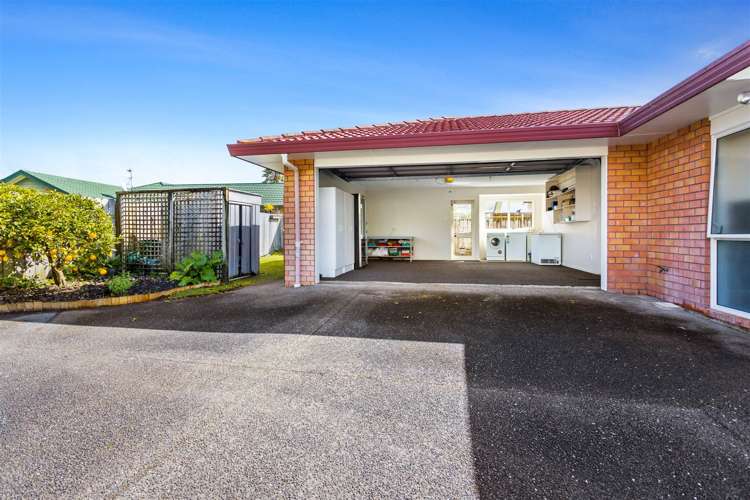 18 Maurice Borich Place Henderson_15