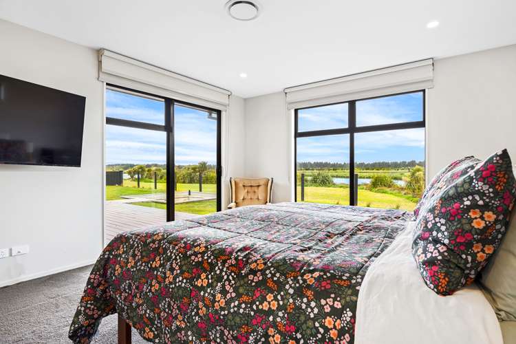 99 Tiritiri Moana Drive Pegasus_15