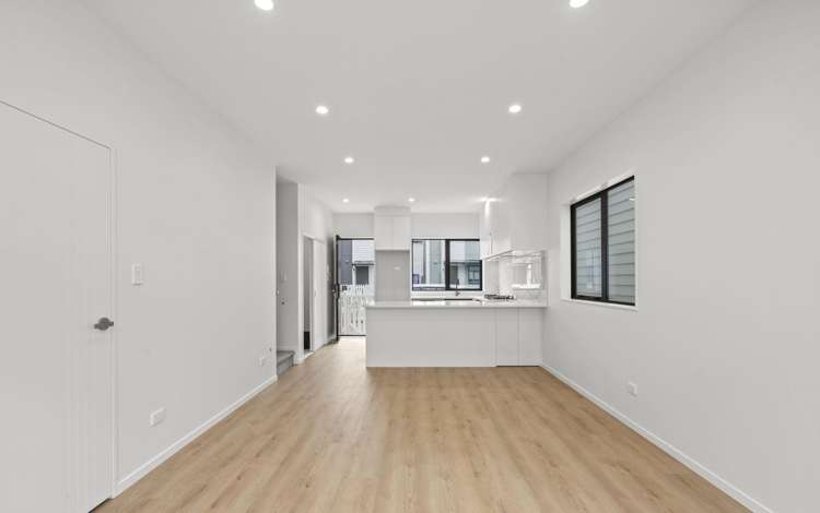 32 Whare Kauri Road Papakura_7