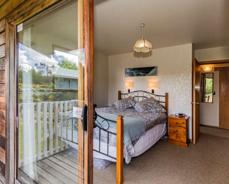 67 State Highway 49 Ohakune_10