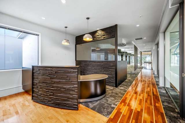 Lvl1/Front/87 Hurstmere Road Takapuna_1