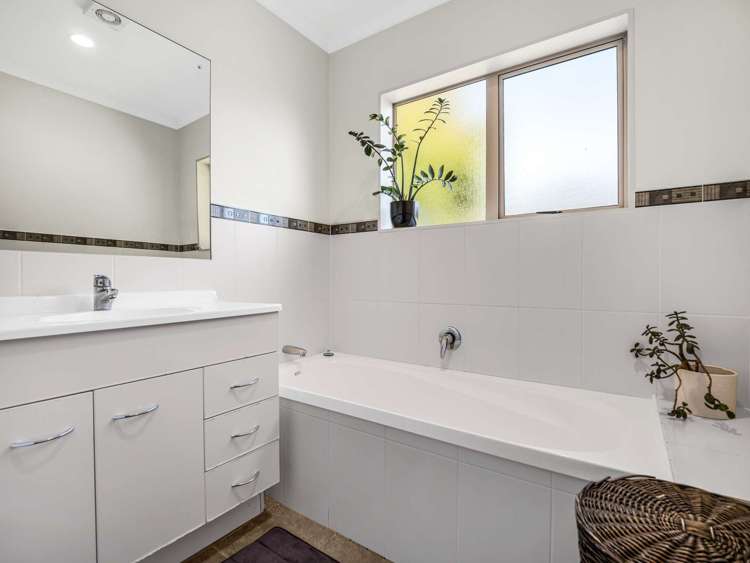 36 Mandalay Place Waiuku_14