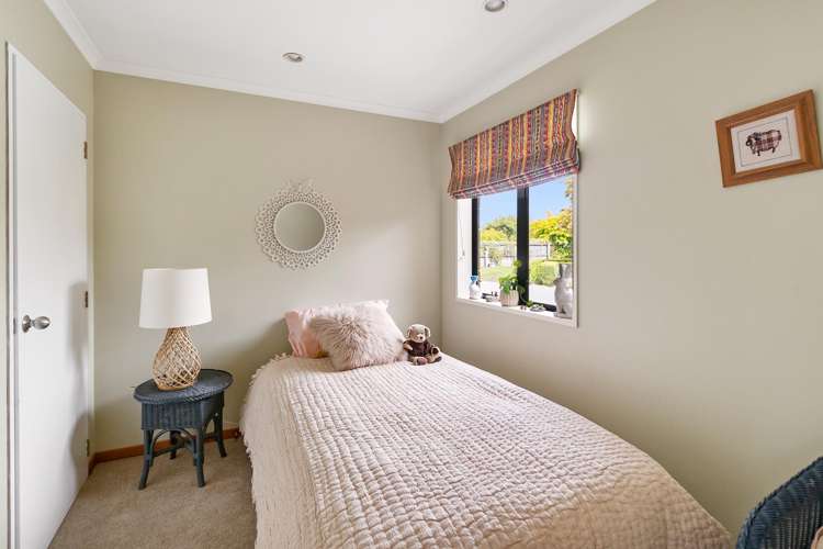 9 Alpine Close Marchwiel_17