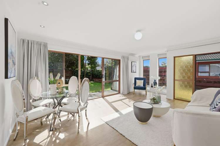 2/20 Ashdown Place Pahurehure_1