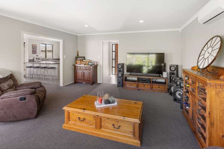 7 Levi Place Kelvin Grove_11