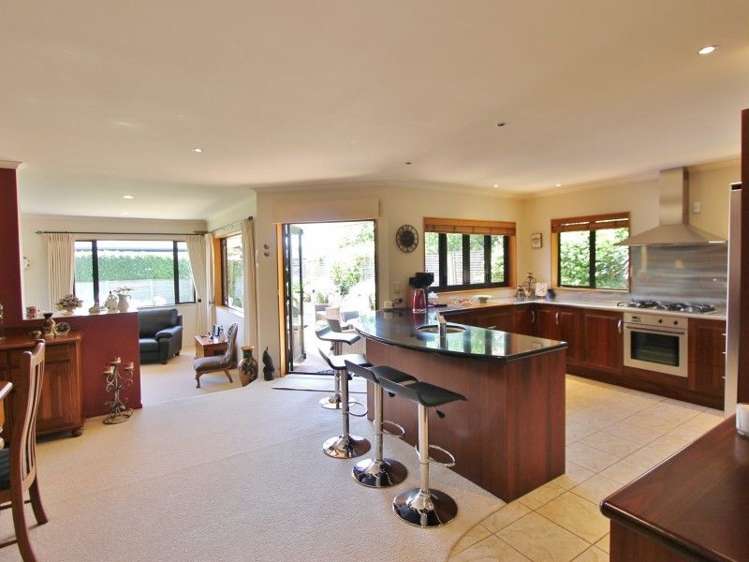 1/30 Kurupae Road Hilltop_7