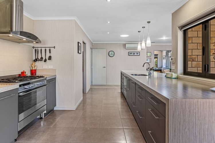 137 Rowesdale Drive Ohauiti_3