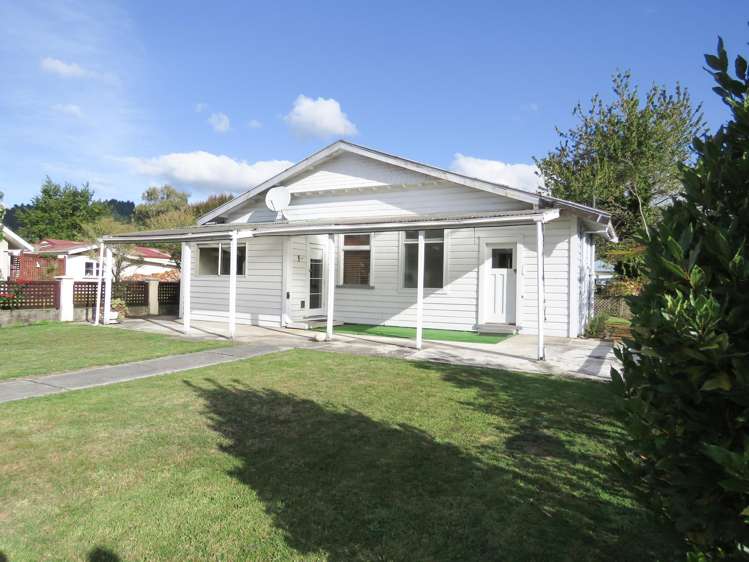 74 Church Street Reefton_17