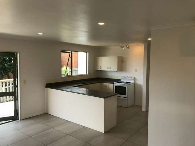 24 Bonita Avenue Stanmore Bay_4