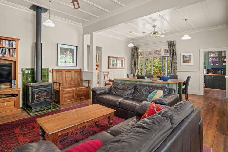 697 Leader Road East Parnassus_7