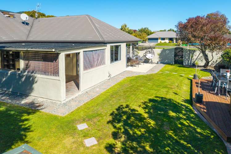 5 Albizia Place_1