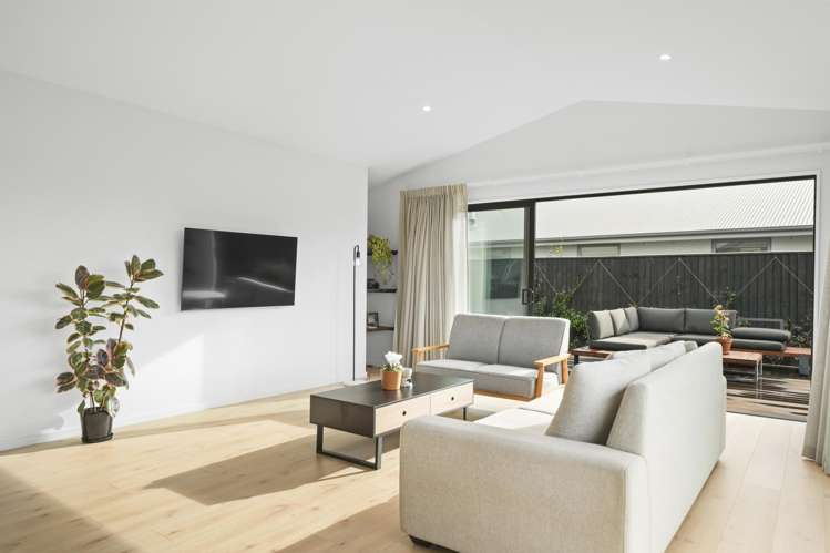 13 Halpin Drive Lincoln_7