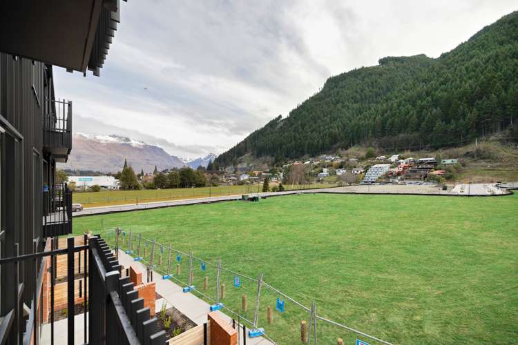 103/98 Gorge Road Queenstown_7