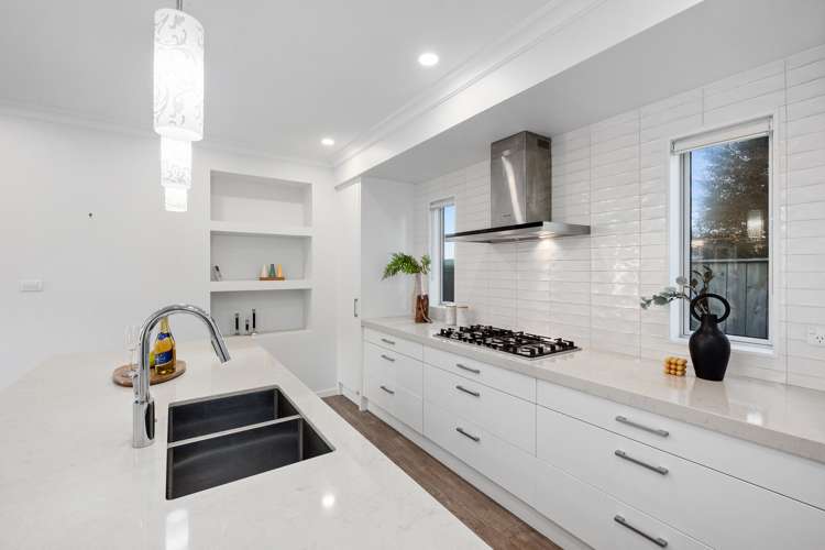 97 Pohutukawa Parade Riverhead_10