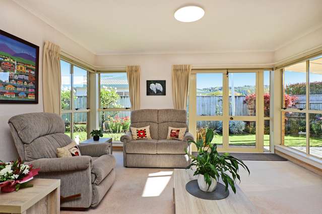 7 Knightsbridge Place Taradale_1