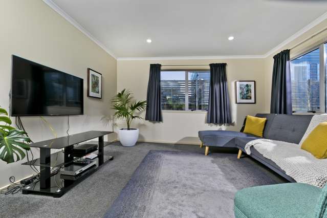 47 Maylee Crescent Gulf Harbour_1