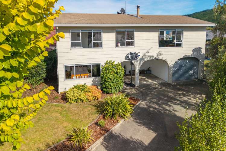 4 Lord Auckland Road Wakefield_20