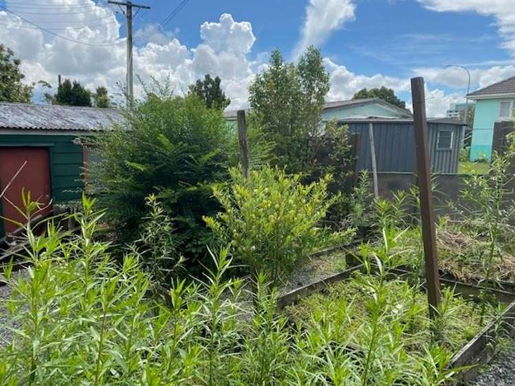 1/22 Captain Scott Road Glen Eden_16