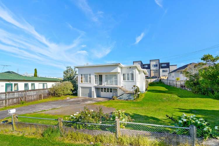 2 Binsted Road New Lynn_6