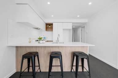 101/28 Shortfin Place_3