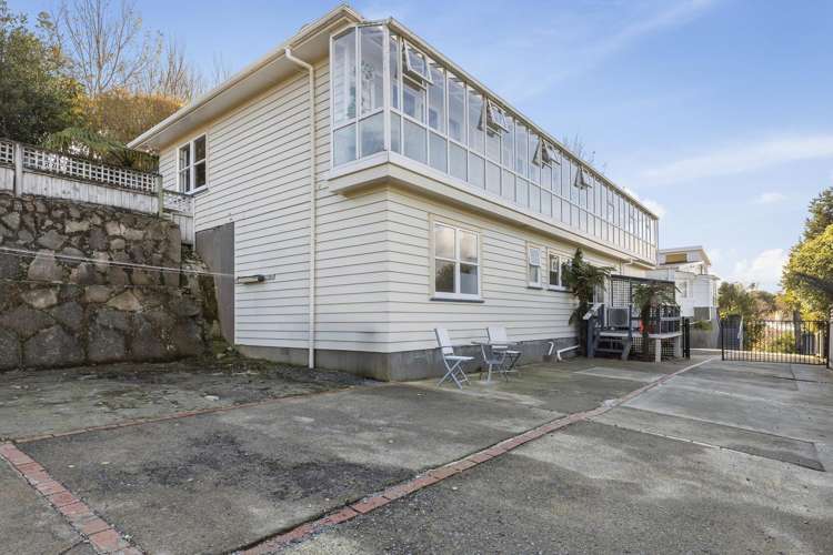 15a Romney Square Tawa_24