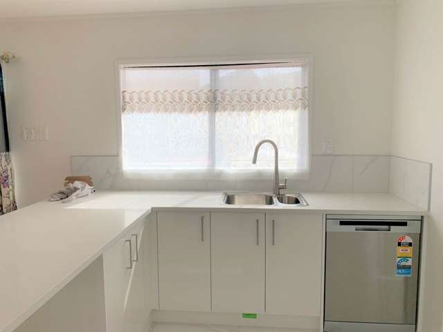 2/6 James Walter Place Mt Wellington_1