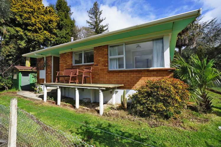 10 Robertson Road Whatawhata_6