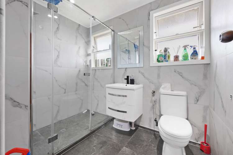 17 Ivon Road Otara_14