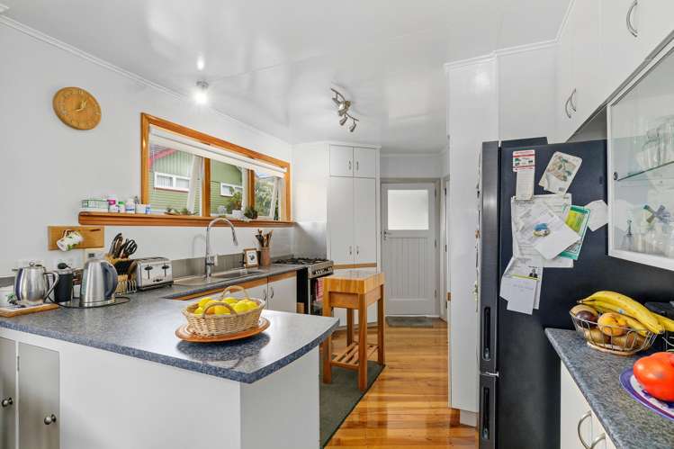 47 Holborn Drive Stokes Valley_11