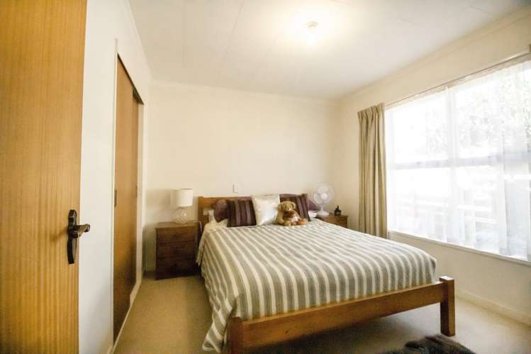 1a Huata Place West End_16