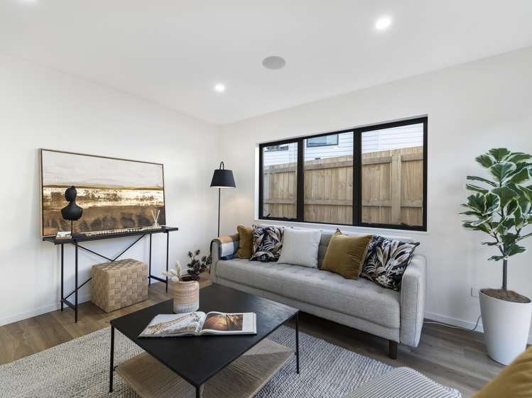 3&5/35 Royton Avenue Mangere East_4