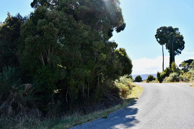 37 South Terrace Road Karamea_12