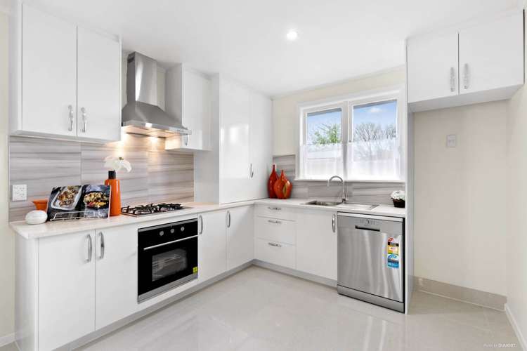 41 Cobham Crescent Kelston_5